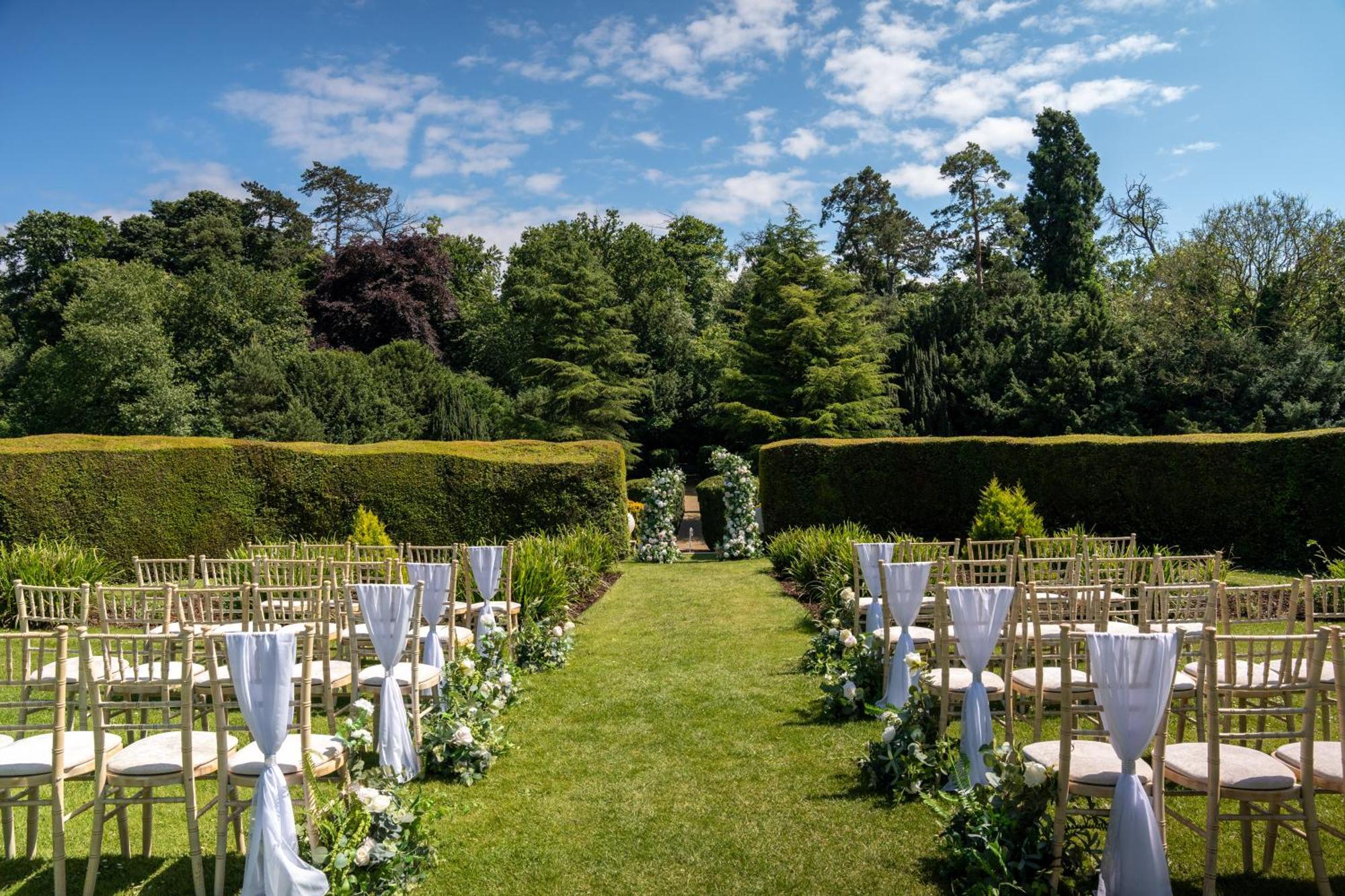 Hunton Park Hotel Kings Langley Exterior photo