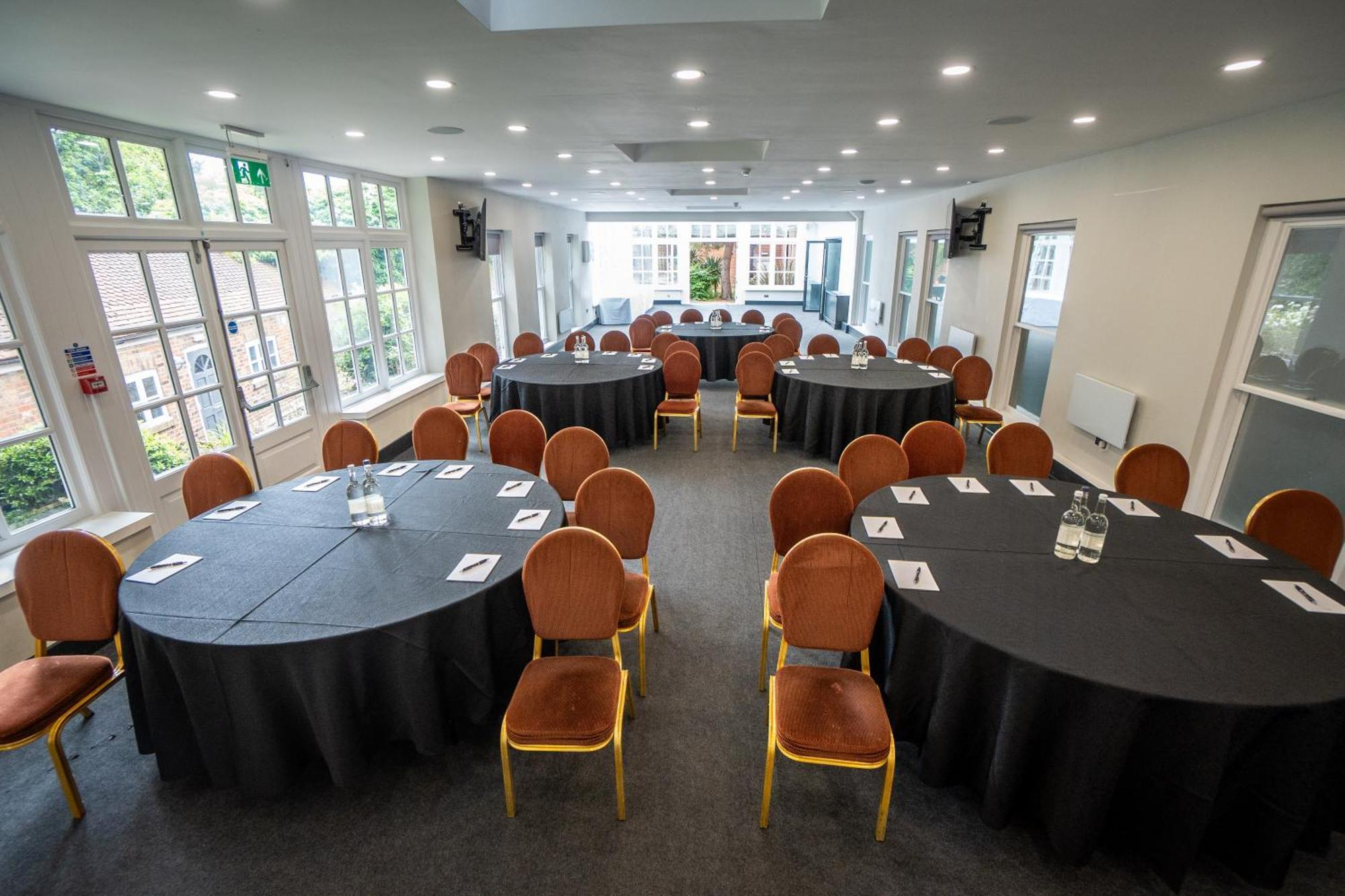 Hunton Park Hotel Kings Langley Exterior photo